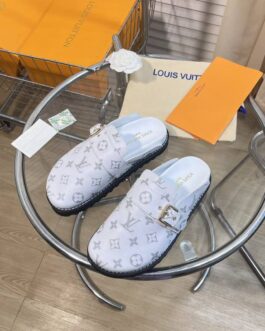 Louis Vuitton Buty, sandaly klapki, skora