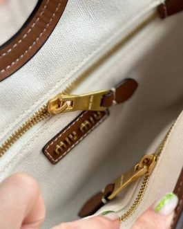 Torebka MIU MIU damska torba, skora od reki