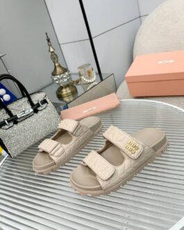 Miu miu shoes, sandals flip -flops, score