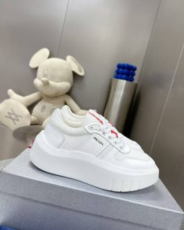 Prada Sneakersy, trampki, tenisówki, buty, skora