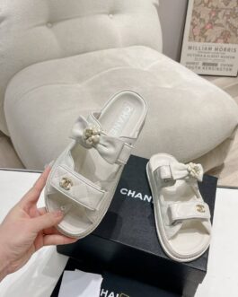 Chanel Buty, sandaly klapki, skora