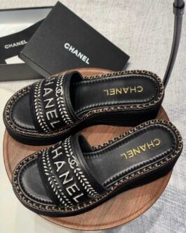 Chanel Buty, sandals flip -flops, score