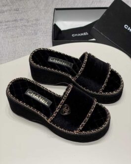 Chanel Buty, sandaly klapki, skora