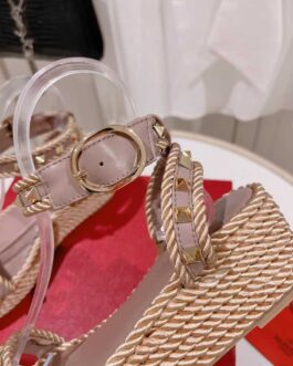 Valentino Buty, sandals flip -flops, score