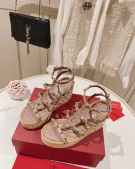 Valentino Buty, sandals flip -flops, score