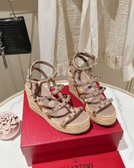 Valentino Buty, sandals flip -flops, score