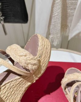 Valentino Buty, sandals flip -flops, score