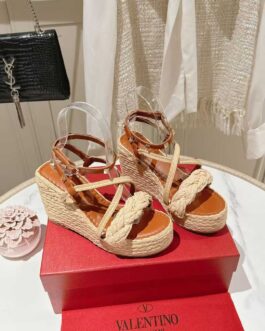 Valentino Buty, sandals flip -flops, score