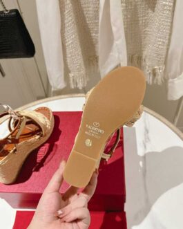 Valentino Buty, sandals flip -flops, score