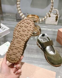 Miu miu shoes, sandals flip -flops, score