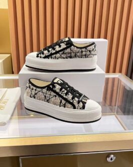 Dior Sneakers, sneakers, trainers, shoes, score