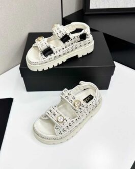 Chanel Buty, sandaly klapki, skora