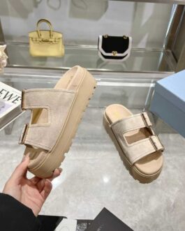 Prada Buty, Sandale flip -flops, Scor