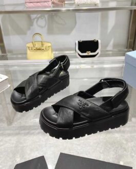 Prada Buty, sandals flip -flops, score