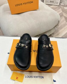 Louis Vuitton Buty, sandaly klapki, skora