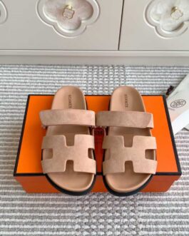 Hermes Buty, sandaly klapki, skora