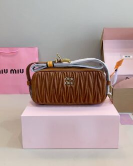 Torebka Miu Miu torba, skóra