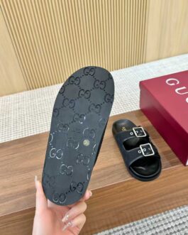 Gucci Buty, sandals flip -flops, score