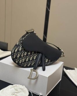 Сумочка Dior женская сумка, кожа