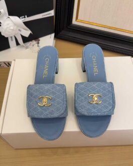 Chanel Buty, sandaly klapki, skora