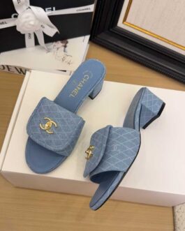 Chanel Buty, sandaly klapki, skora