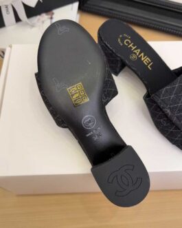 Chanel Buty, sandaly klapki, skora