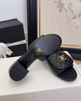 Chanel Buty, sandaly klapki, skora