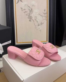 Chanel Buty, sandaly klapki, skora