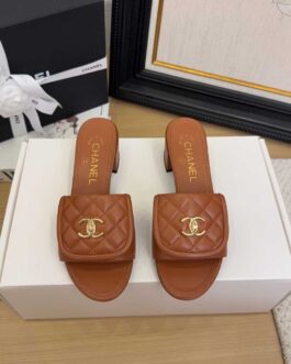 Chanel Buty, sandaly klapki, skora