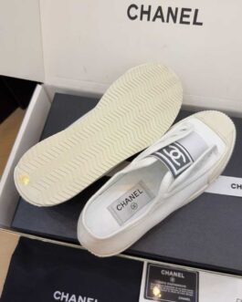Chanel Sneakersy, trampki, tenisówki, buty, skora