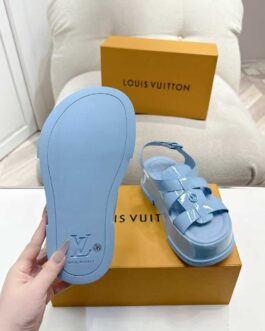 Louis Vuitton Buty, sandaly klapki, skora