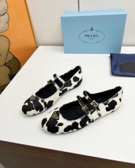 Prada Buty, sandals flip -flops, score