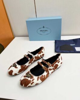 Prada Buty, sandals flip -flops, score