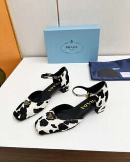 Prada Buty, sandals flip -flops, score