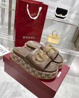 Gucci Buty, sandals flip -flops, score
