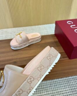 Gucci Buty, sandals flip -flops, score