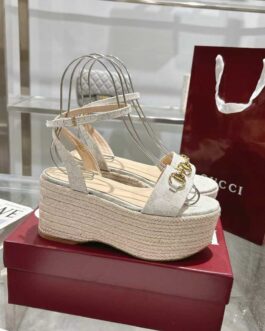 Gucci Buty, sandals flip -flops, score