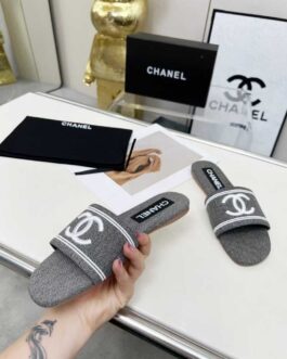 Chanel Buty, sandaly klapki, skora