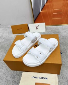 Louis Vuitton Buty, sandaly klapki, skora