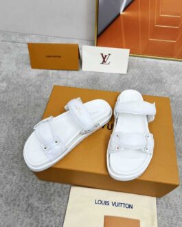 Louis Vuitton Buty, sandaly klapki, skora