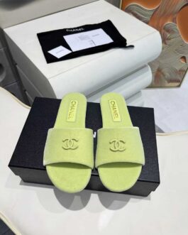 Chanel Buty, sandaly klapki, skora
