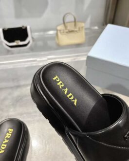 Prada Buty, sandals flip -flops, score