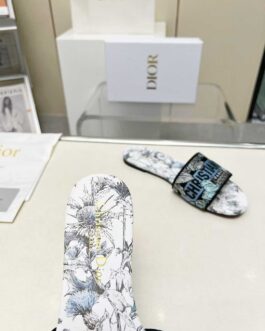 Dior Buty, sandaly klapki, skora