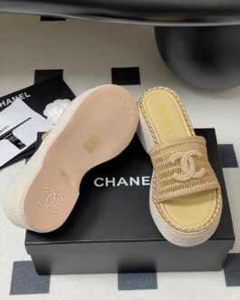 Chanel Buty, sandaly klapki, skora