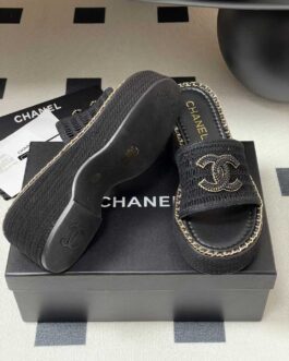 Chanel Buty, sandaly klapki, skora