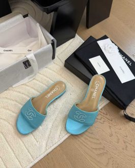 Chanel Buty, sandaly klapki, skora