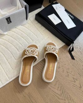 Chanel Buty, sandaly klapki, skora