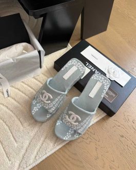 Chanel Buty, sandaly klapki, skora