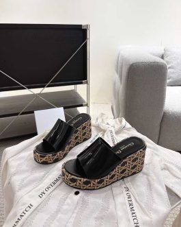 Dior Buty, sandaly klapki, skora