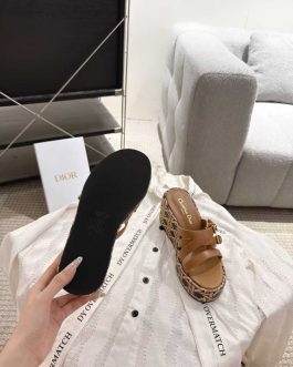 Dior Buty, sandaly klapki, skora